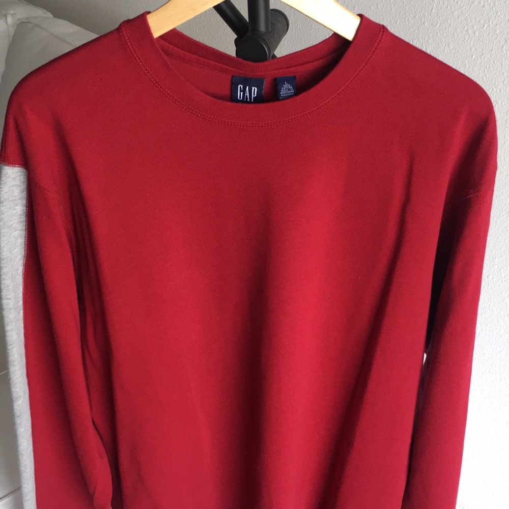 Gap sweatshirt